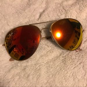 OLD Aviator Ray-Bans